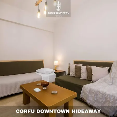Daire Corfu Downtown Hideaway *